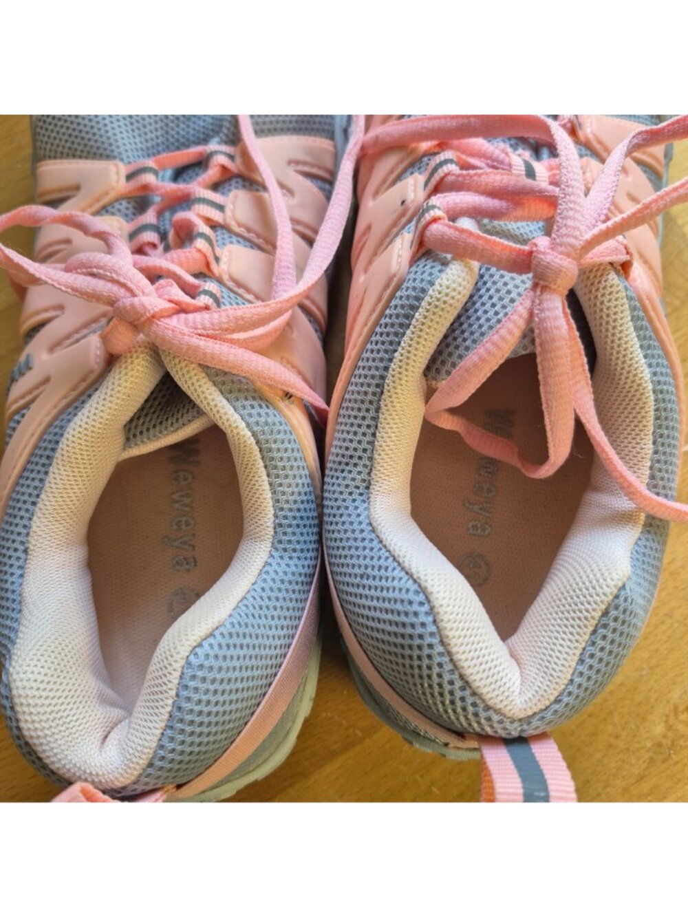 Weweya Womens Barefoot Running Shoes Gray & Pink Lightweight & Breathable Mesh - Picture 6 of 8